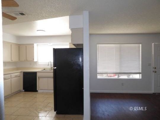 824 Capehart Ct Apt C - Photo 4 of 11