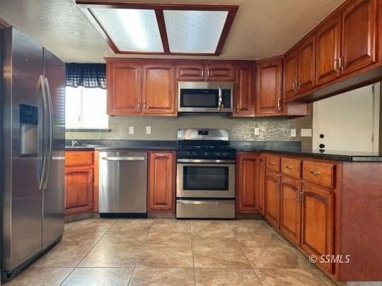 520 S Silver Ridge St - Photo 4 of 19