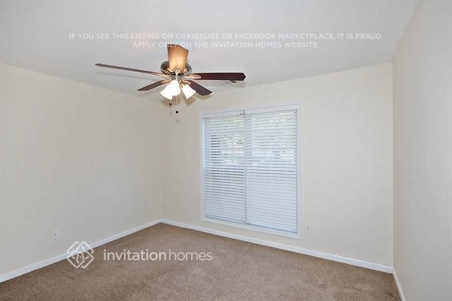 569 Keldron Dr - Photo 2 of 5