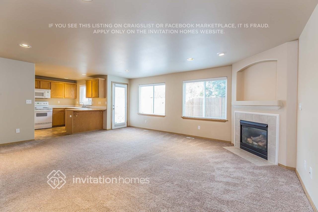 12106 29th Ave W - Photo 6 of 20