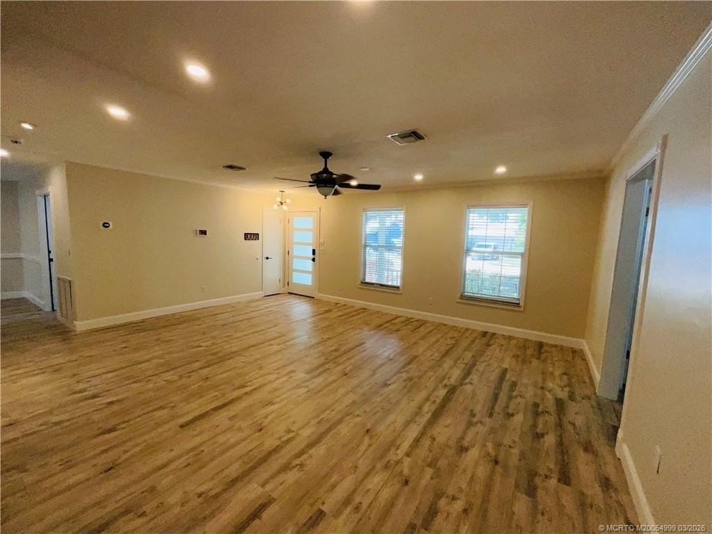 2061 Ne Hoya Calle - Photo 2 of 18