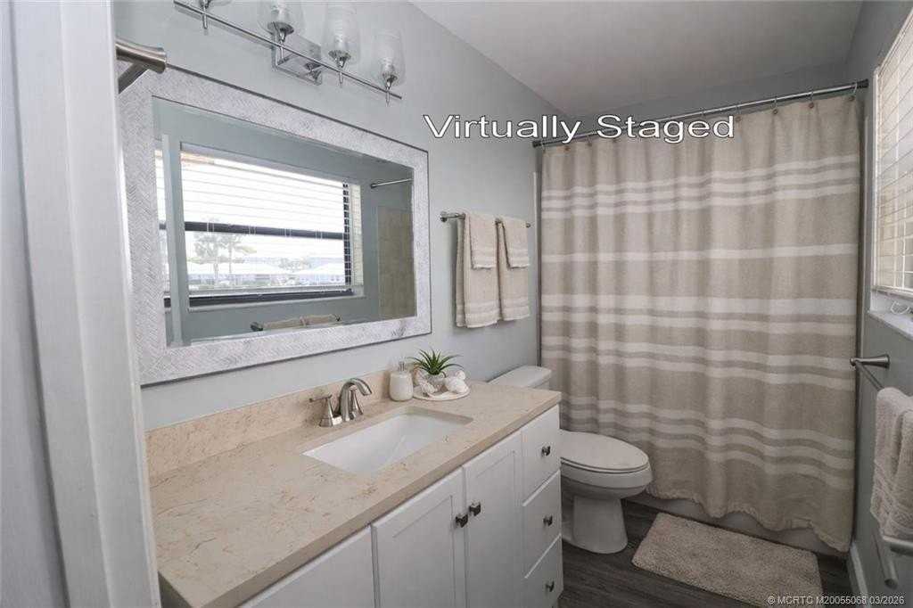 2083 Ne Collins Cir #8-90 - Photo 6 of 18