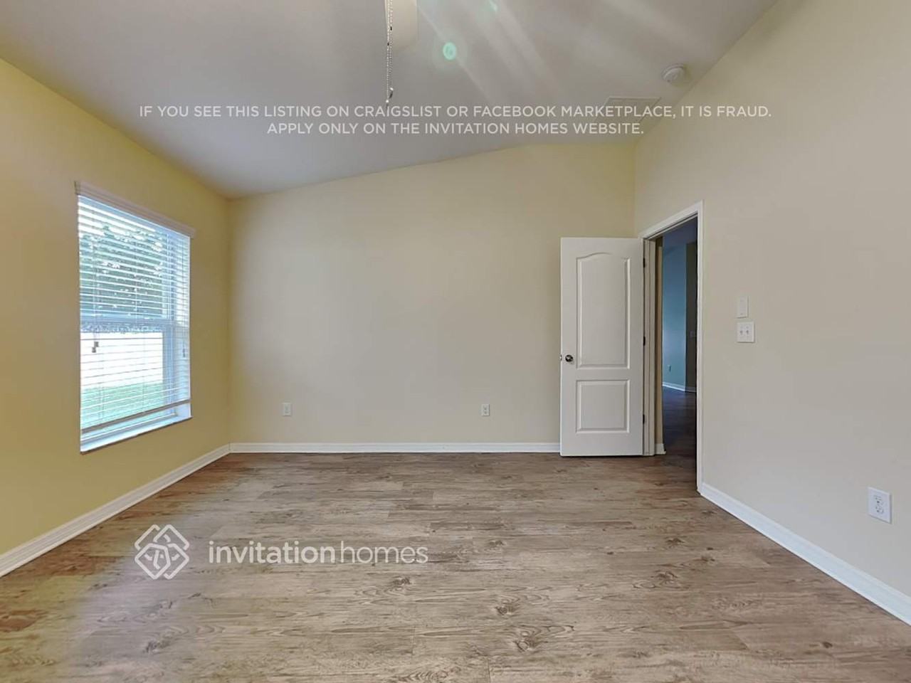 3252 Berwick Ln - Photo 7 of 17