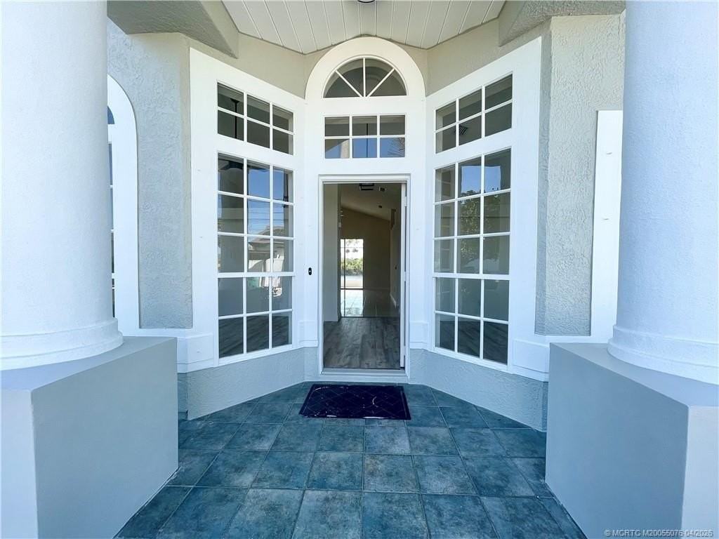 4690 Sw Babylon St - Photo 2 of 23