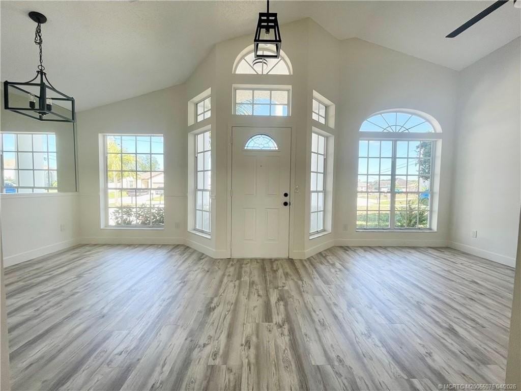 4690 Sw Babylon St - Photo 3 of 23