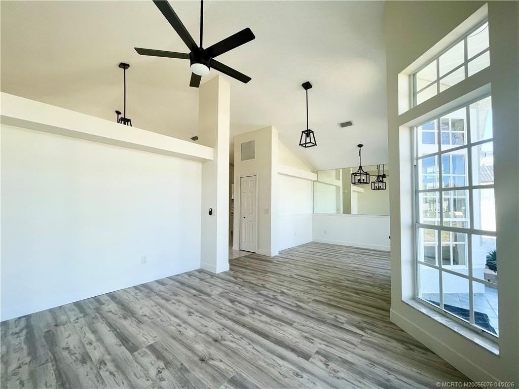 4690 Sw Babylon St - Photo 4 of 23