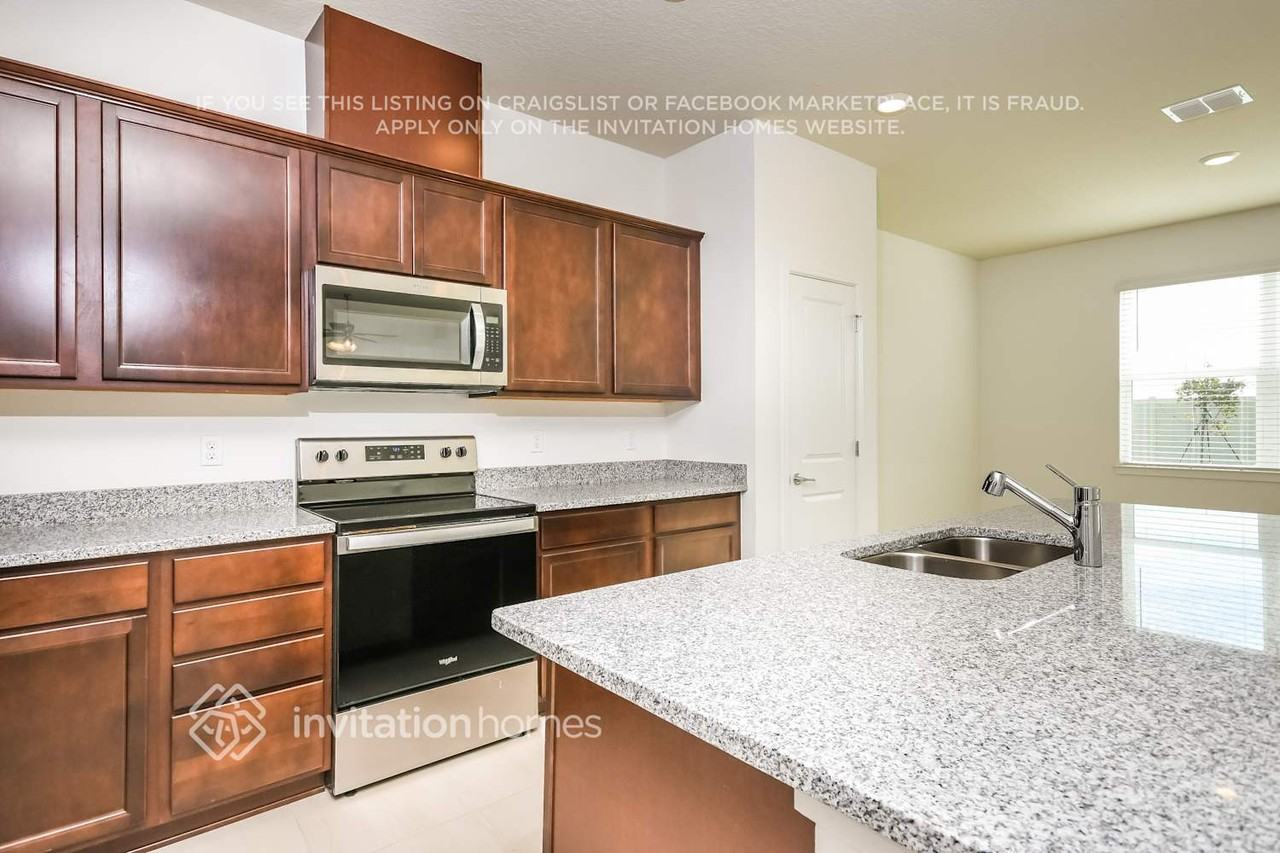 2731 Clear Night Ave - Photo 7 of 25