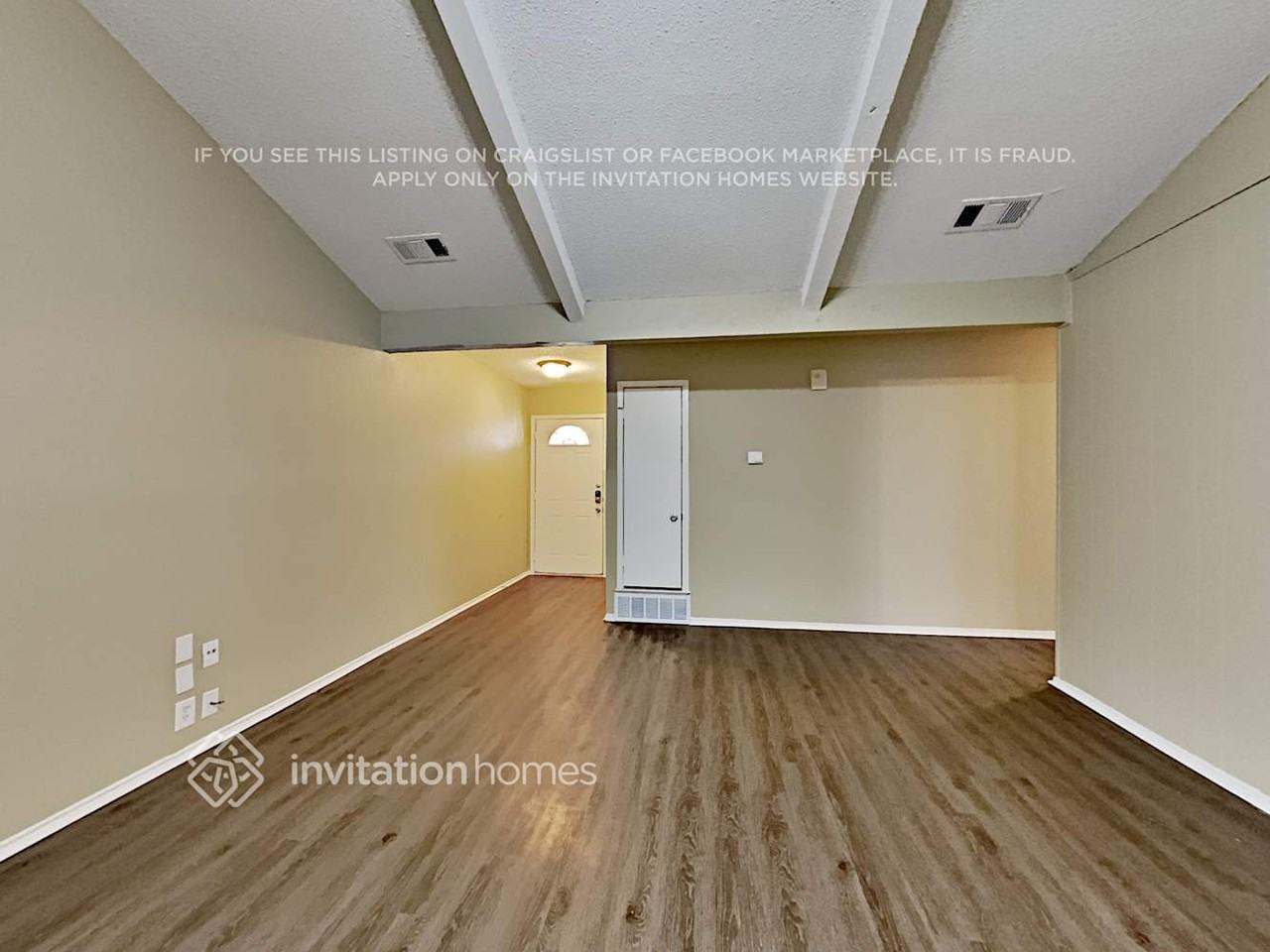 3200 Whisperwood Ct - Photo 3 of 24