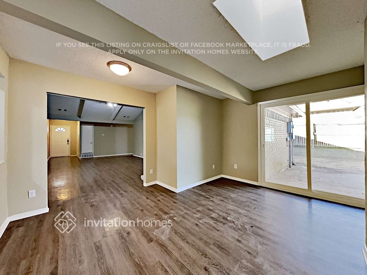 3200 Whisperwood Ct - Photo 4 of 24