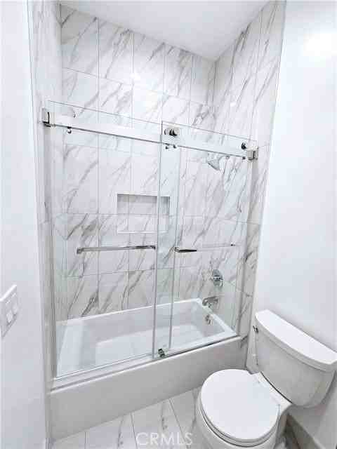 2581 Windsor Ave - Photo 3 of 8