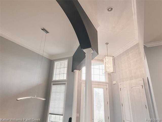 5612 Knob Hill Cir - Photo 2 of 44