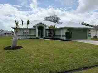 2367 Se Rock Springs Dr - Photo 3 of 16