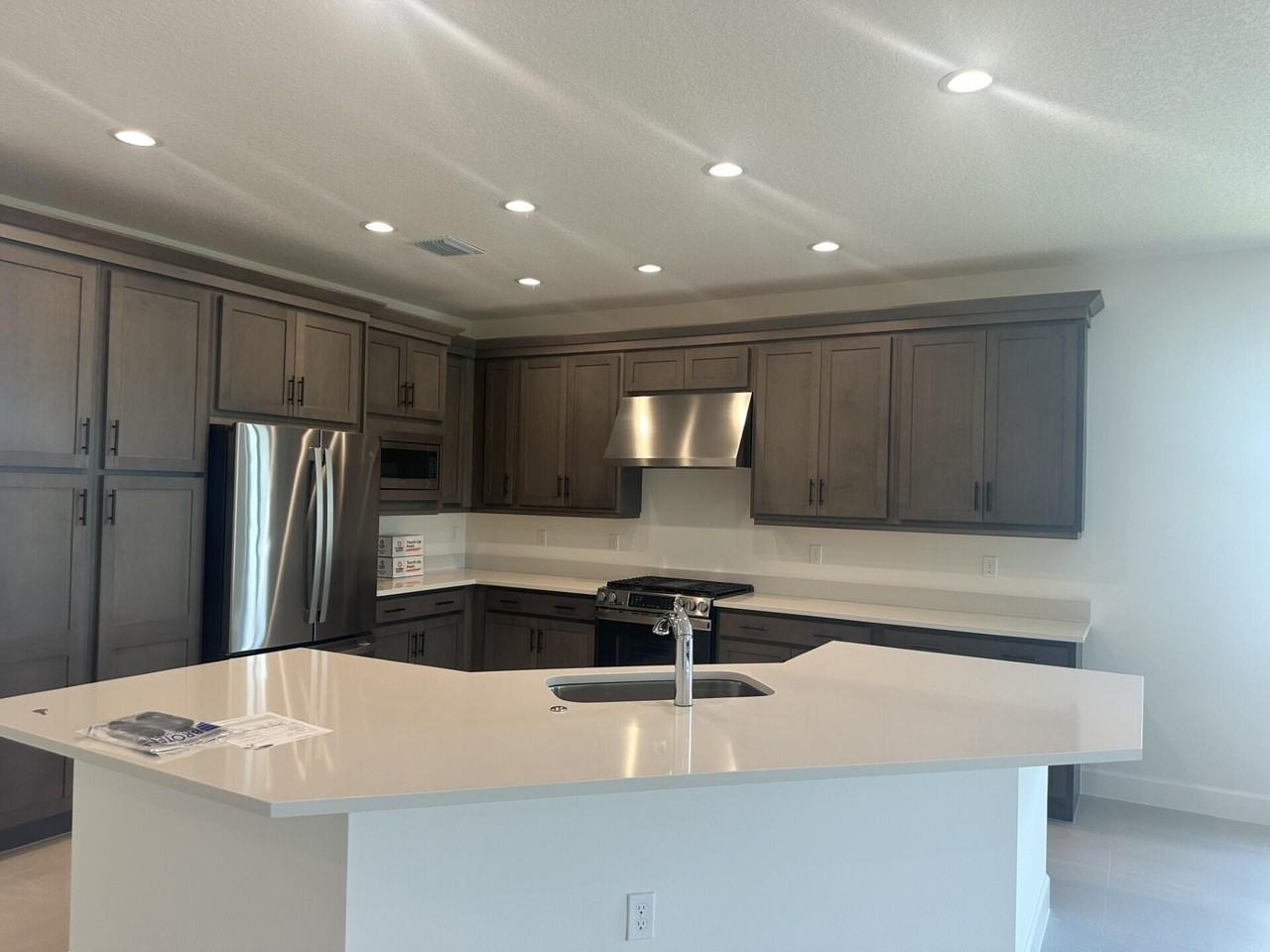 12292 Sw Compass Point Dr - Photo 3 of 5