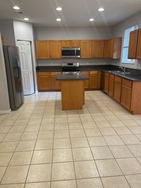 2757 S Evergreen Cir - Photo 2 of 42