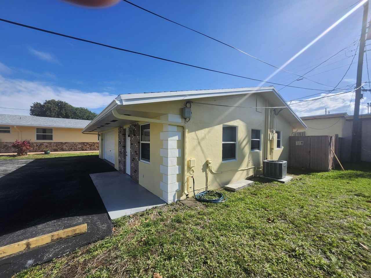 511 N 60th Way - Photo 2 of 14