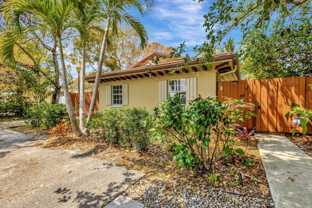 227 Ne 12th St Unit 2 - Photo 1 of 1