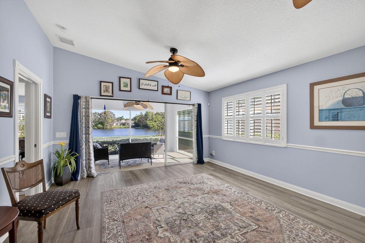 8557 Se Retreat Dr - Photo 7 of 33