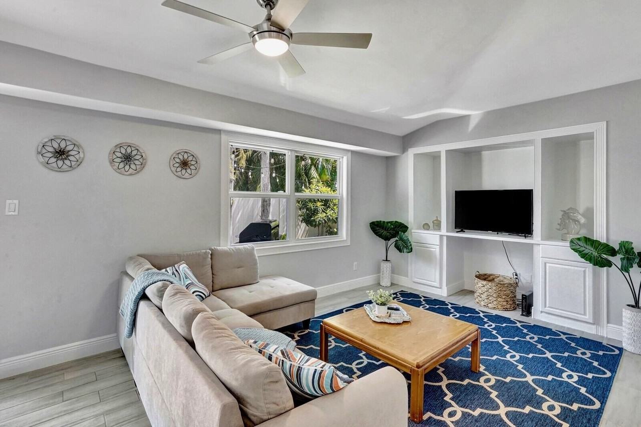 1212 Mulberry Pl - Photo 6 of 21