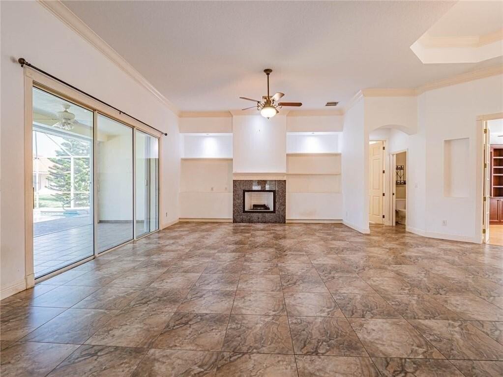 5836 Pine Ridge Cir - Photo 6 of 36