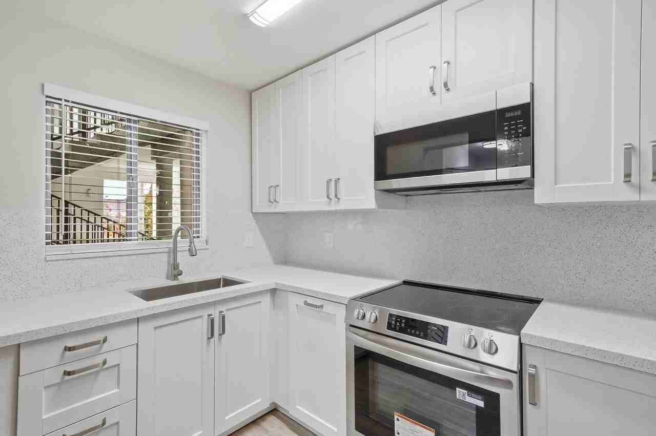 2514 Taylor St Apt 3 - Photo 2 of 23