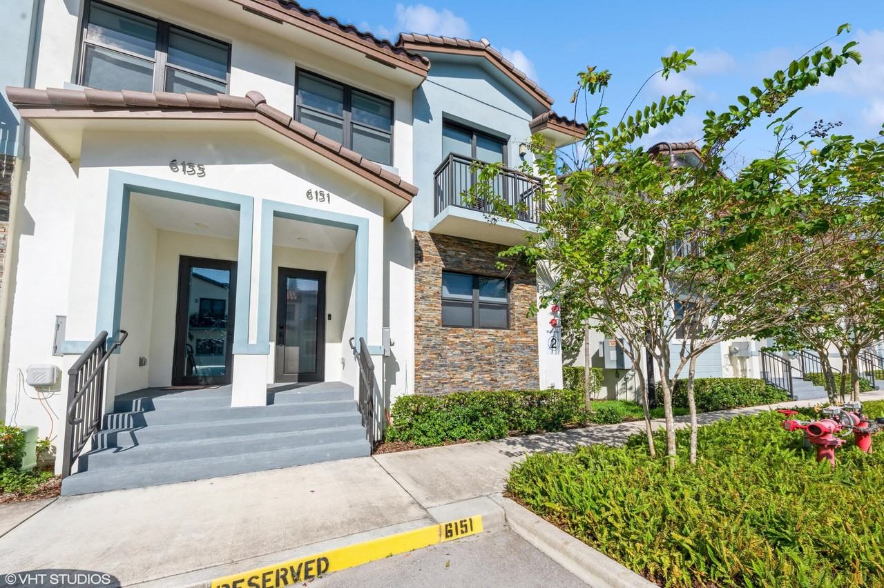 6151 Sw 36th Ct Unit 25 - Photo 3 of 38