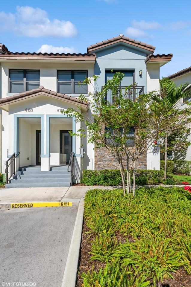 6151 Sw 36th Ct Unit 25 - Photo 5 of 38