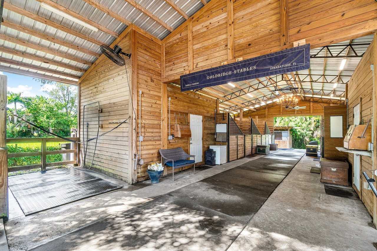 3479 D Rd - Photo 4 of 12