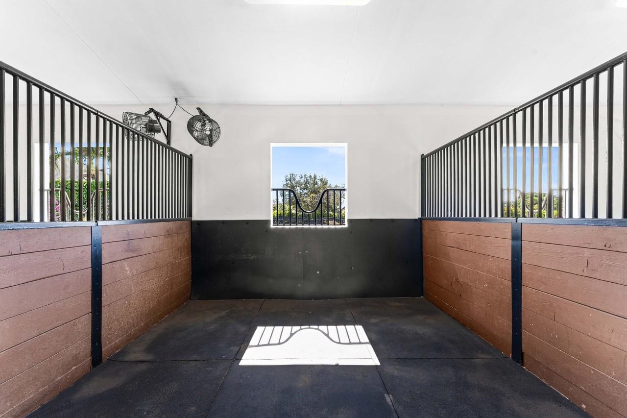 14628 Draft Horse Ln Unit Barn - Photo 6 of 13