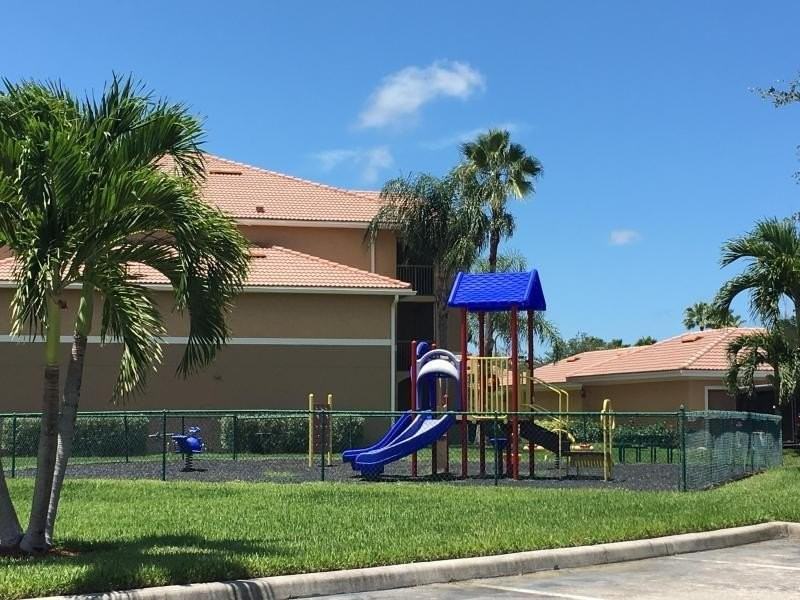 3720 Nw Mediterranean Ln Unit 304 - Photo 3 of 20