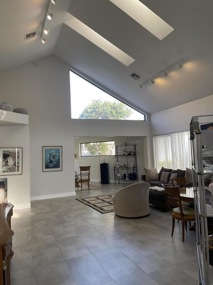 17560 Via Capri - Photo 2 of 21