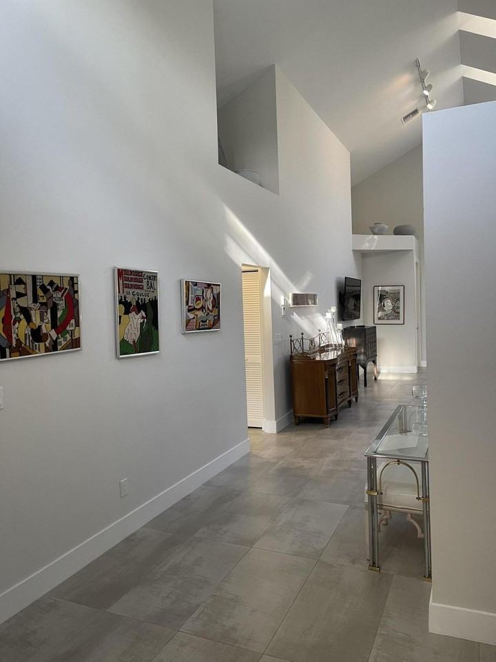 17560 Via Capri - Photo 4 of 21