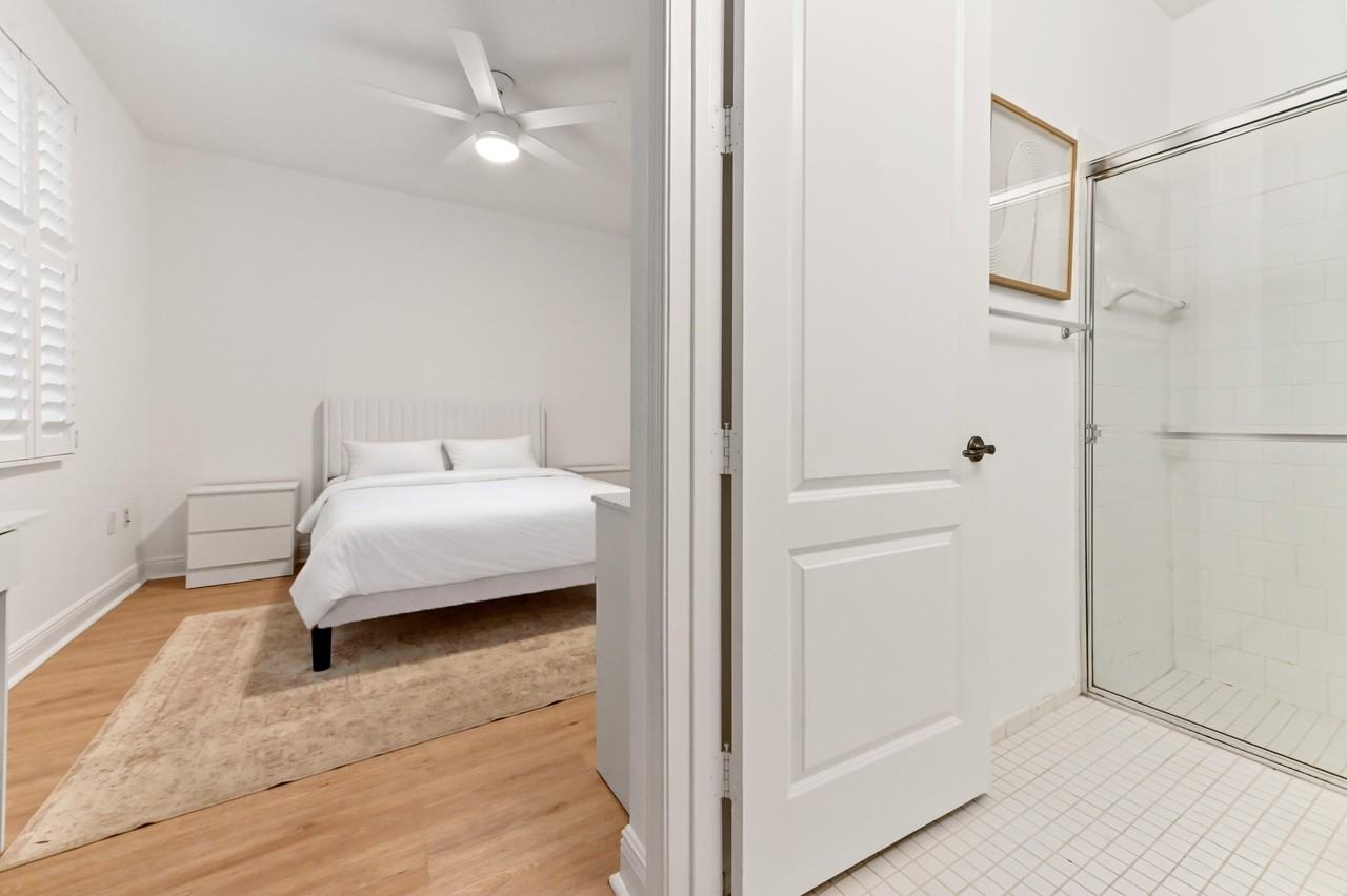 642 Nw 38th Cir - Photo 7 of 37