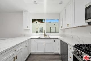 8918 Cadillac Ave - Photo 2 of 8