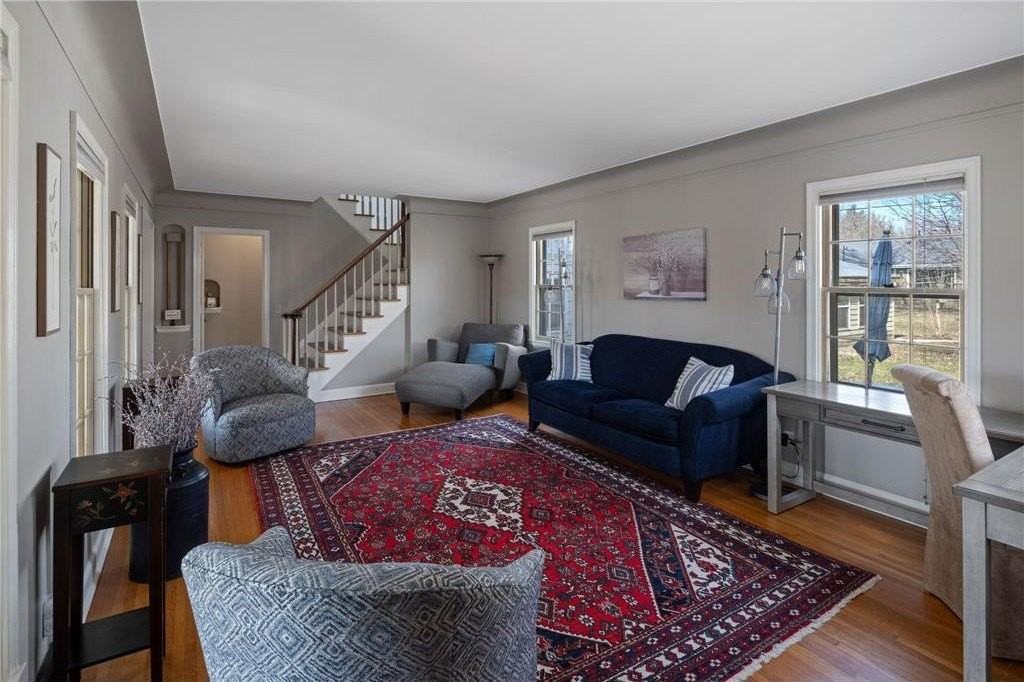 2721 29th Ave Ne - Photo 6 of 40