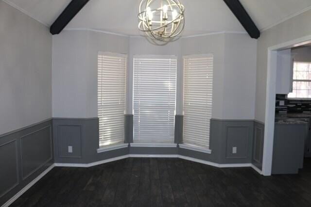 4802 Royal Oak Dr - Photo 3 of 15