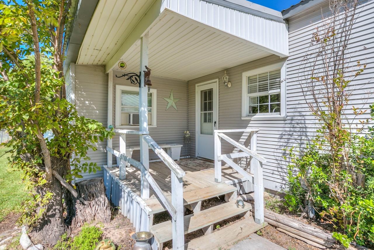 2330 Fishermans Rd - Photo 2 of 34