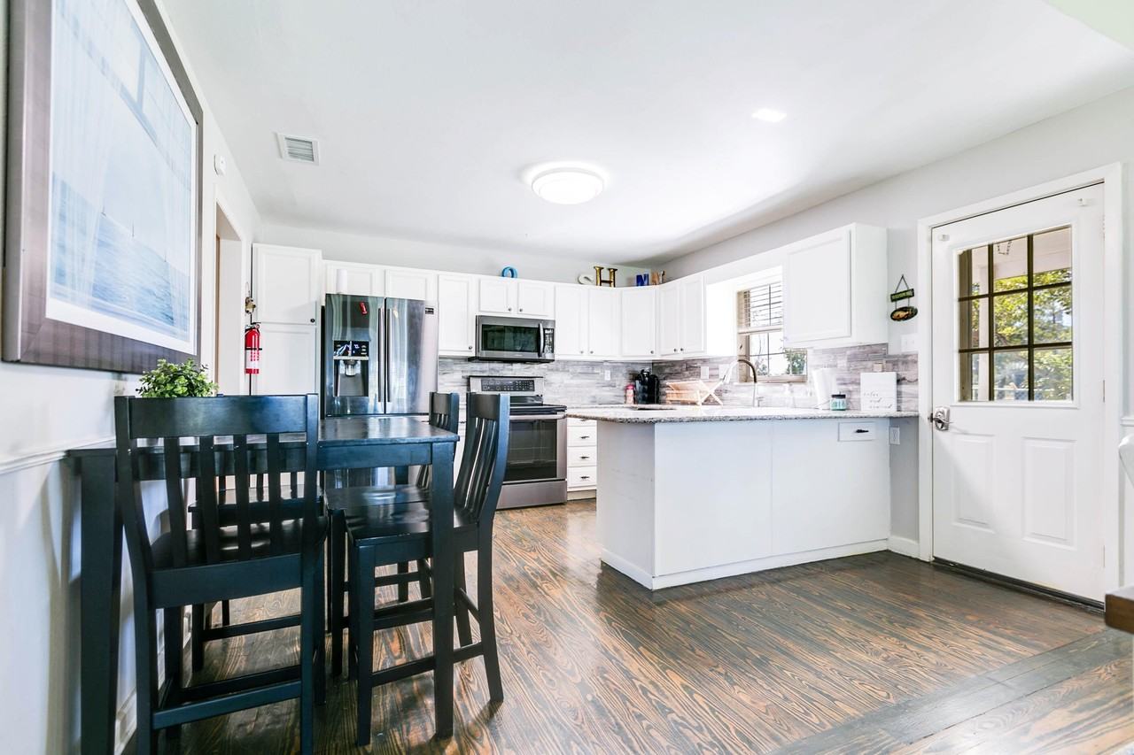 2330 Fishermans Rd - Photo 4 of 34