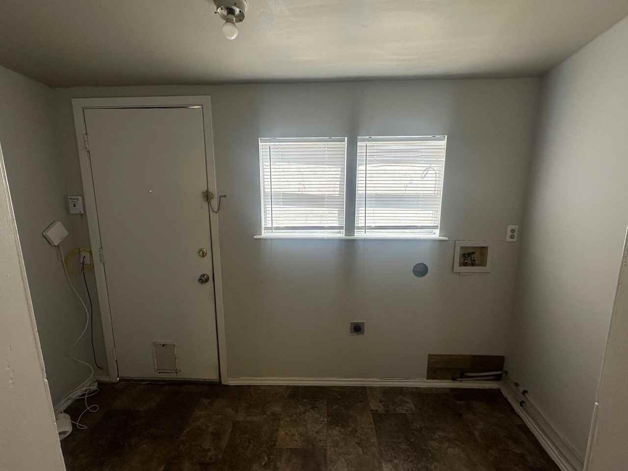 2729 Houston St - Photo 5 of 9