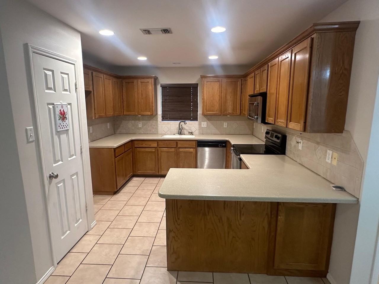 Dominion Ridge Cir - Photo 7 of 26