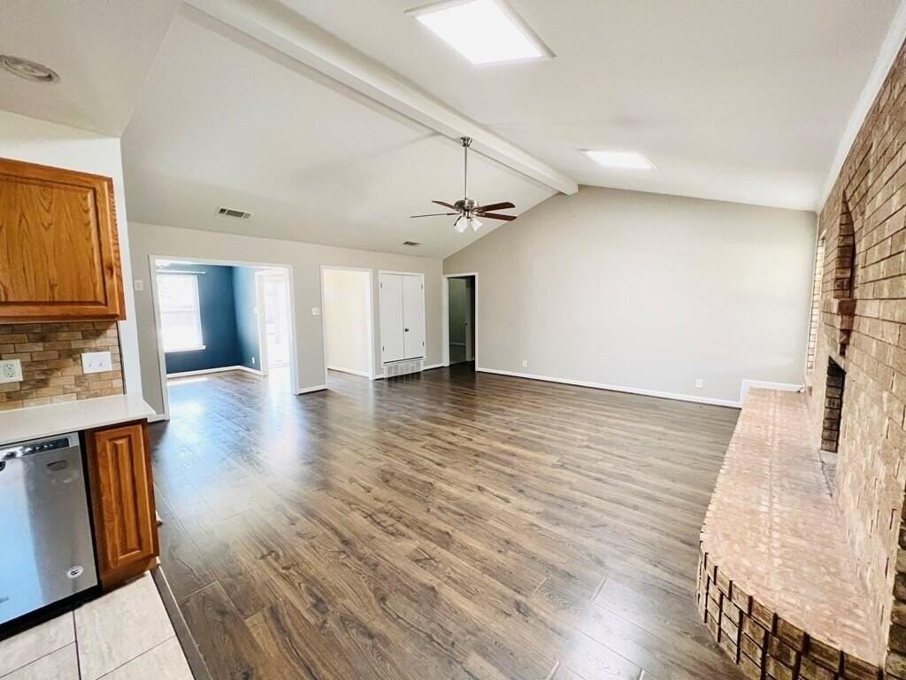 3017 Bluebonnet Ln - Photo 7 of 14