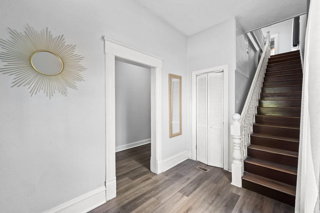 N Market St - Photo 2 of 12