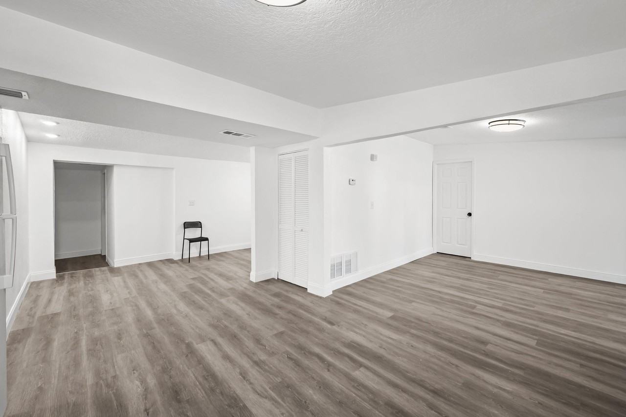 Devonshire Blvd - Photo 7 of 44