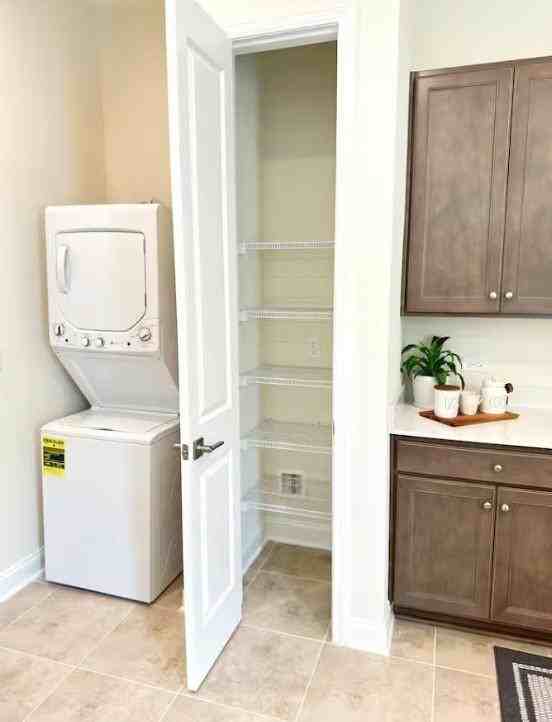 Fulcrum Ave - Photo 2 of 7