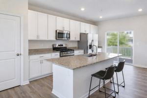 featured image of Drummond Pl