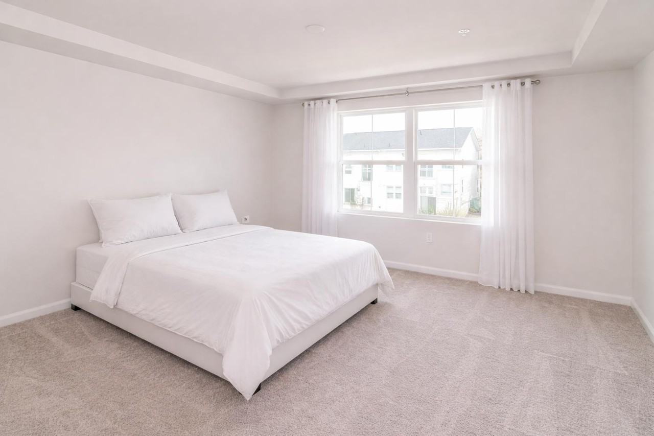 Drummond Pl - Photo 6 of 6