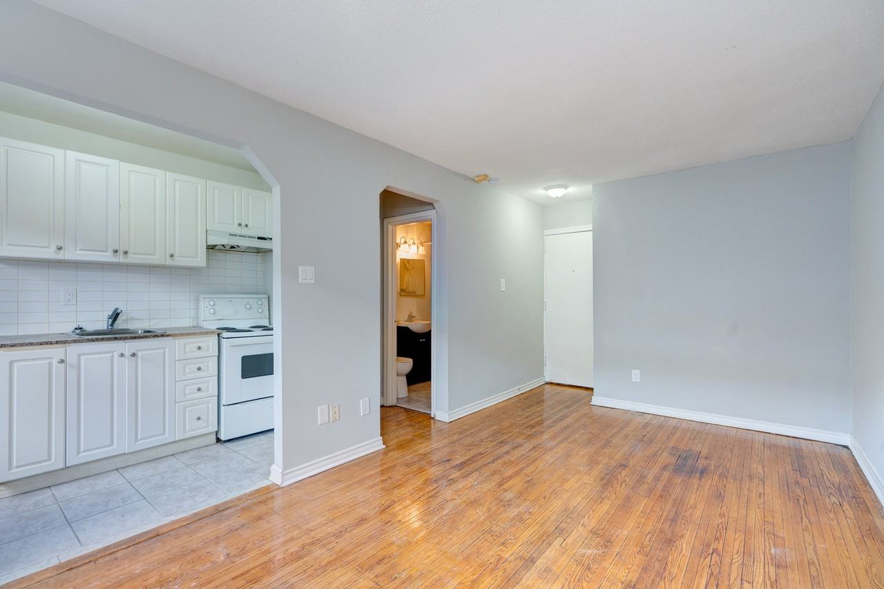 8 Hector Avenue - Photo 4 of 11