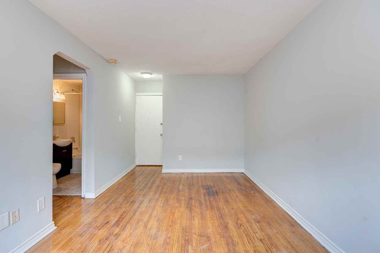 8 Hector Avenue - Photo 5 of 11