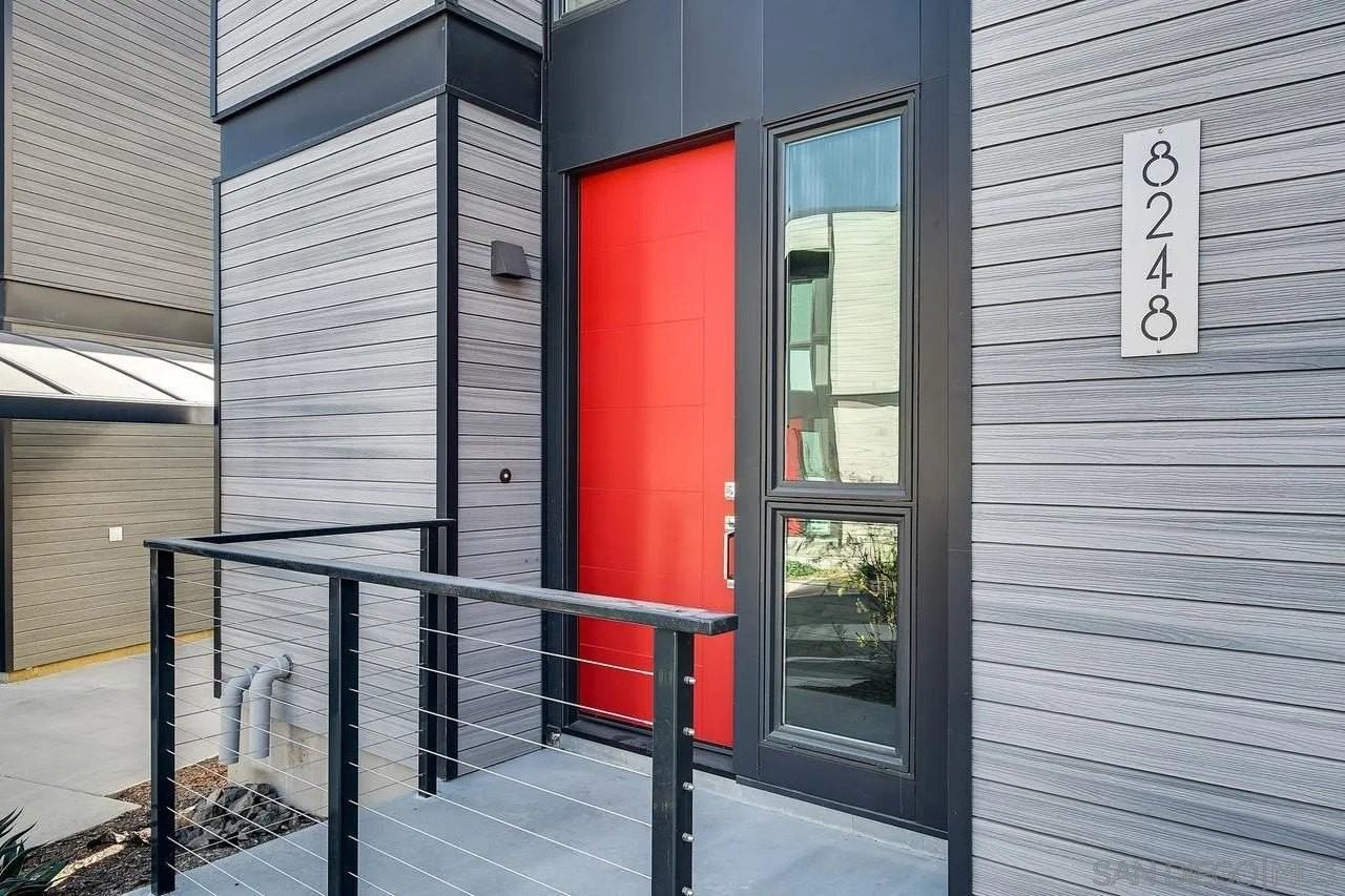 8248 High St - Photo 3 of 26