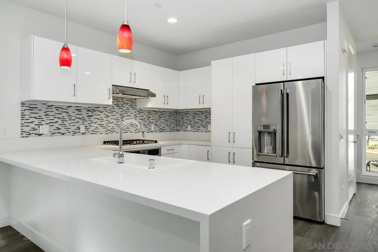 8248 High St - Photo 6 of 26