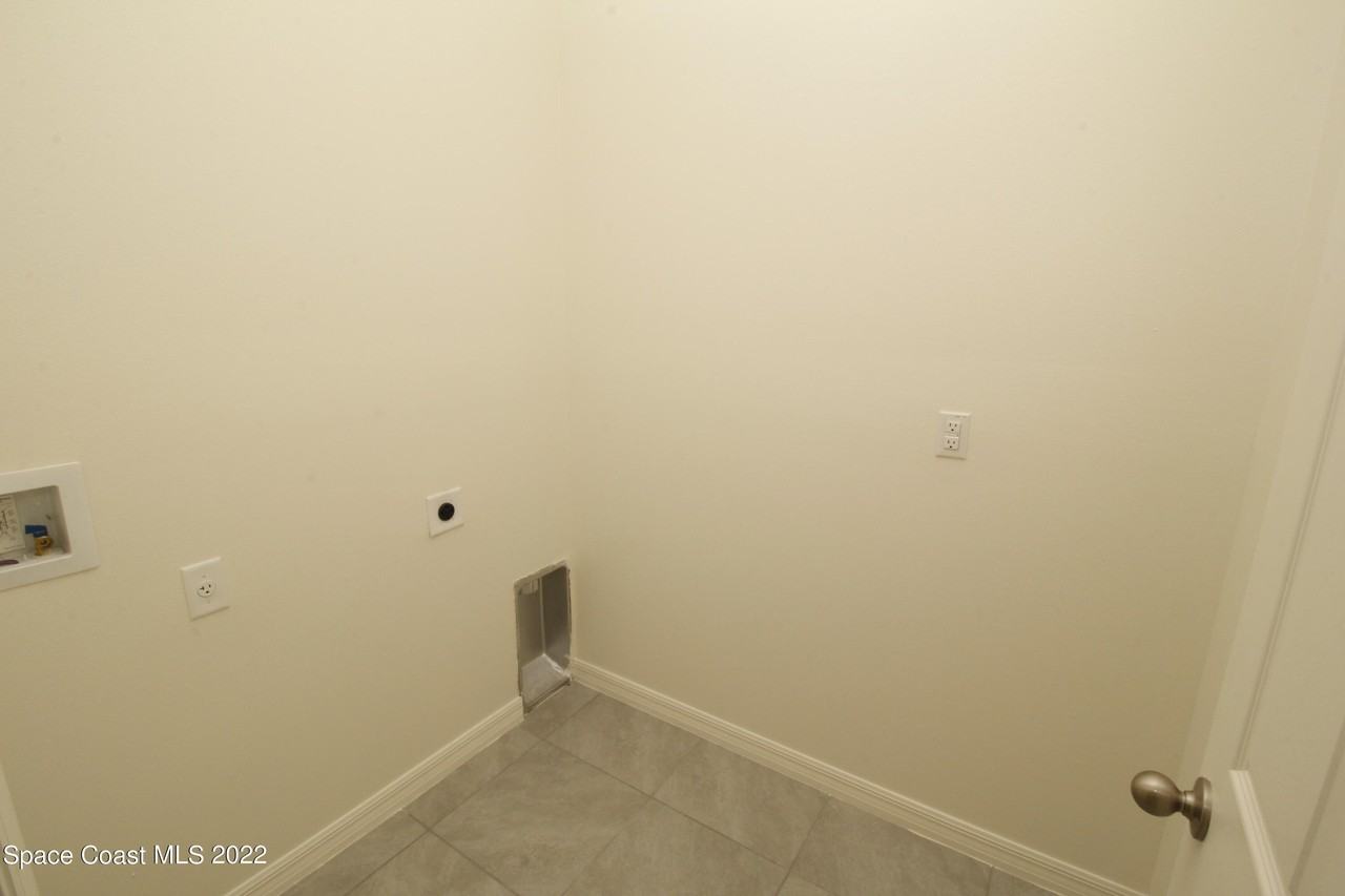 3870 Foggy Mist Rd Se - Photo 7 of 20